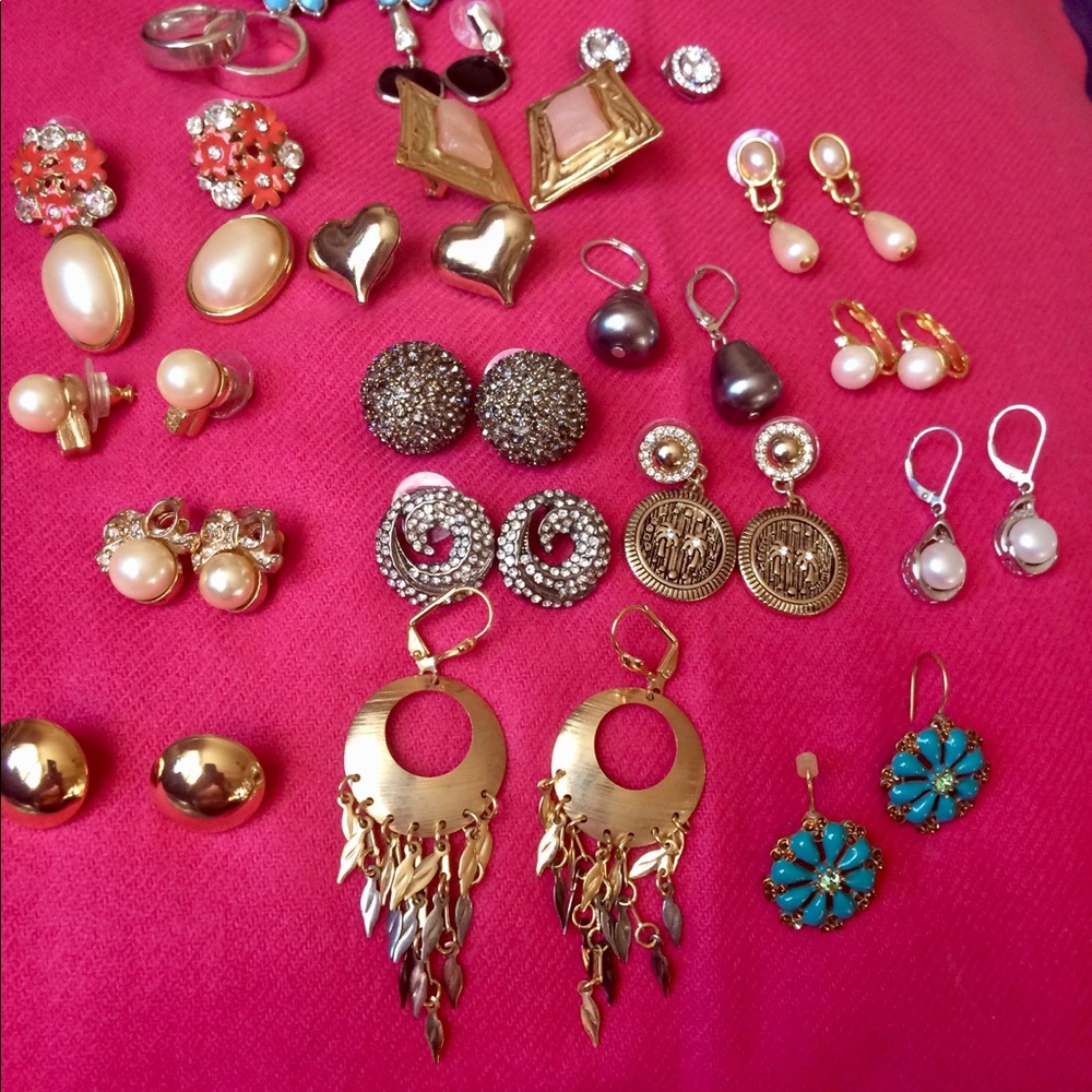 Post earrings